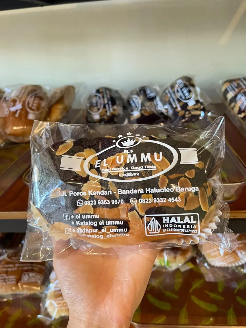 Roti Coklat Almond